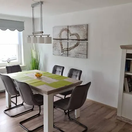 Kastanienblick Apartment *